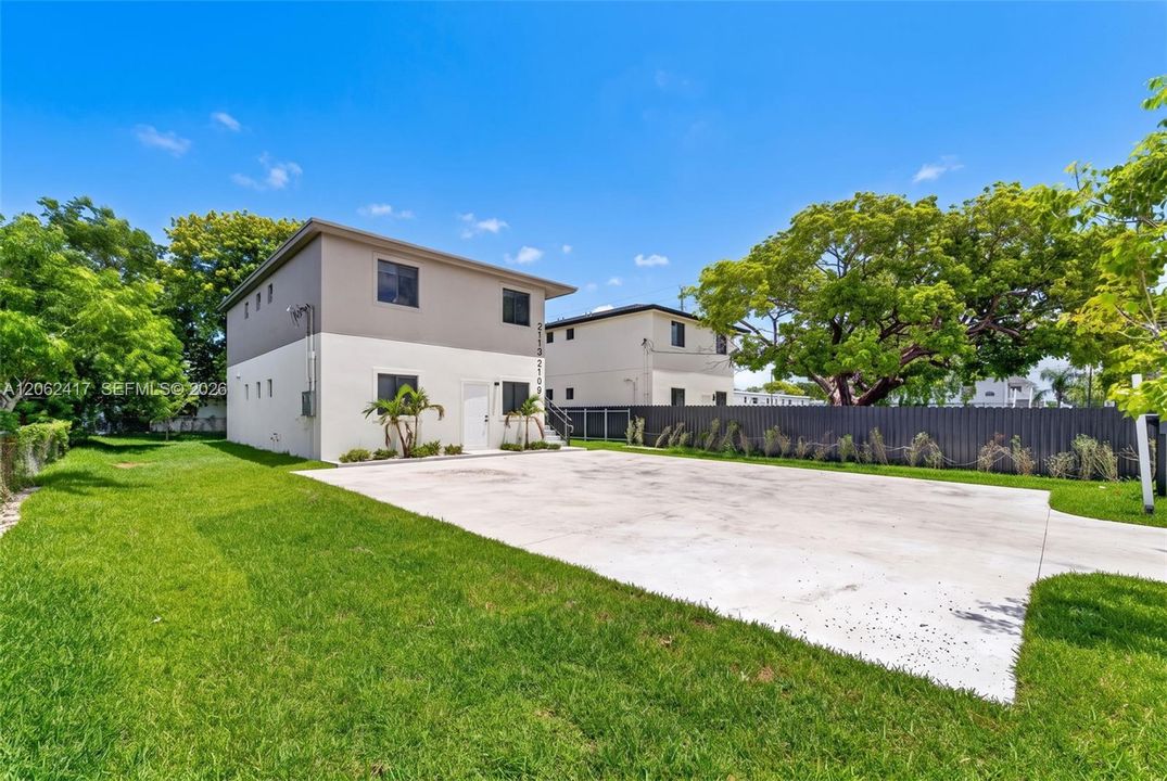 For Sale: $785,000 (0 beds, 0 baths, 2300 Square Feet)