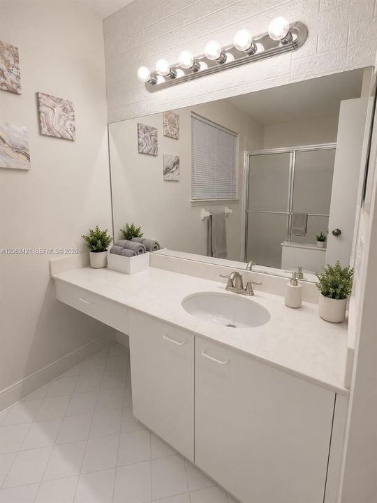 В аренду: $3,595 (3 спален, 2 ванн, 1515 Квадратных фут)