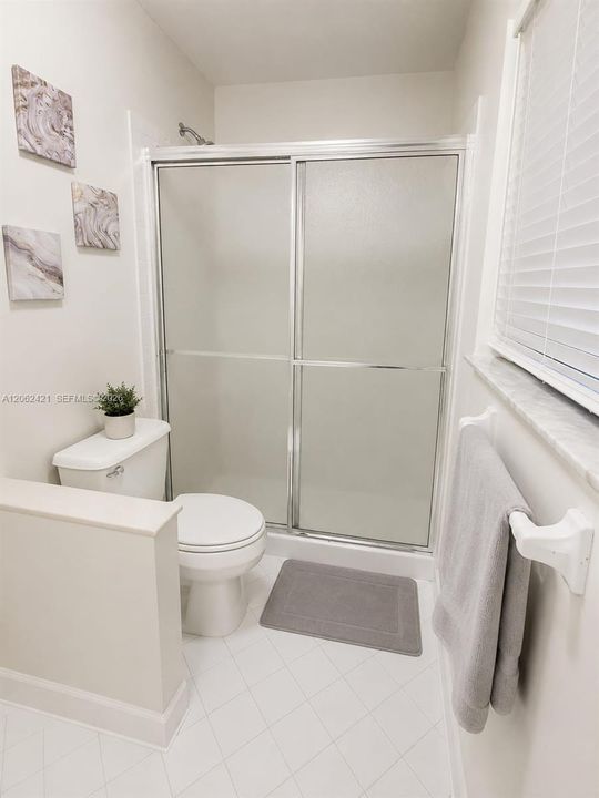 В аренду: $3,595 (3 спален, 2 ванн, 1515 Квадратных фут)