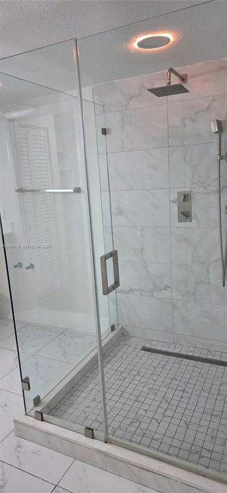 For Sale: $375,000 (2 beds, 2 baths, 1340 Square Feet)