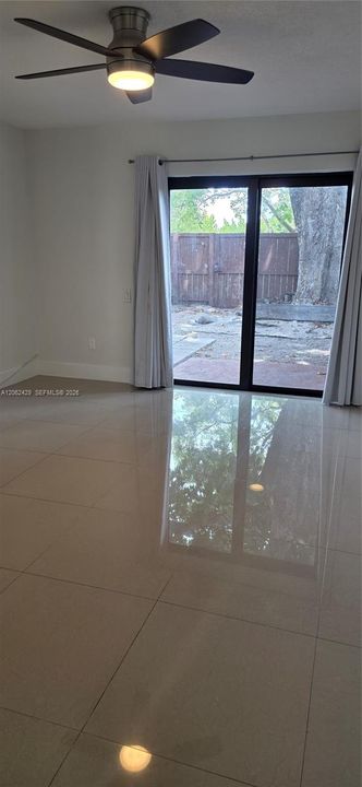 For Sale: $375,000 (2 beds, 2 baths, 1340 Square Feet)