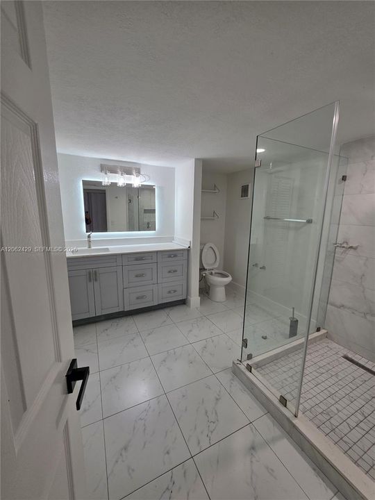 For Sale: $375,000 (2 beds, 2 baths, 1340 Square Feet)