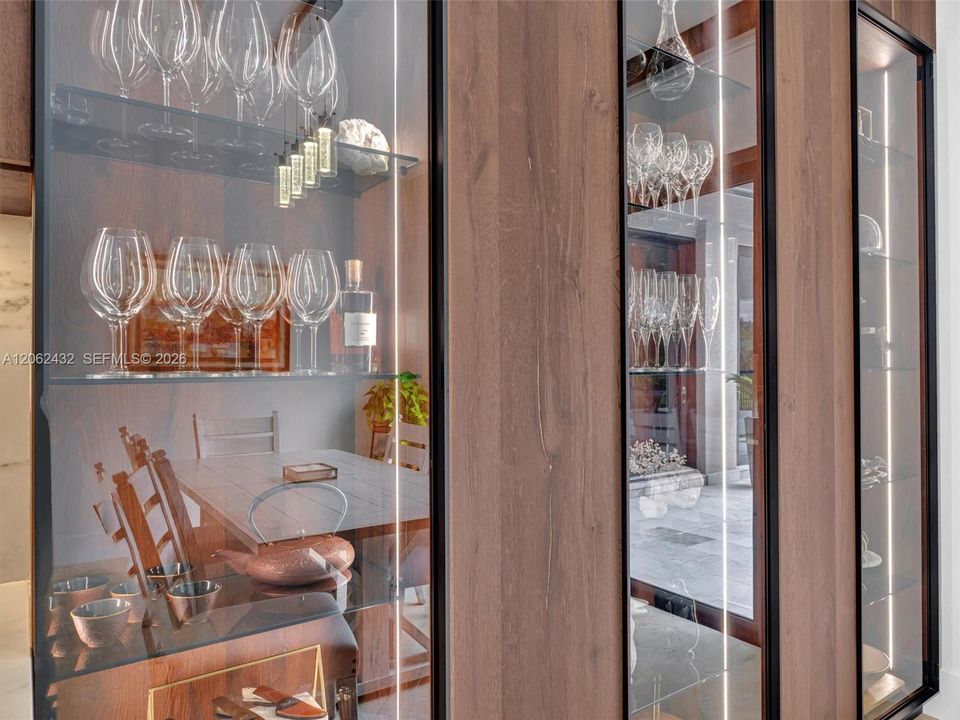 En Venta: $3,575,000 (6 camas, 5 baños, 5144 Pies cuadrados)