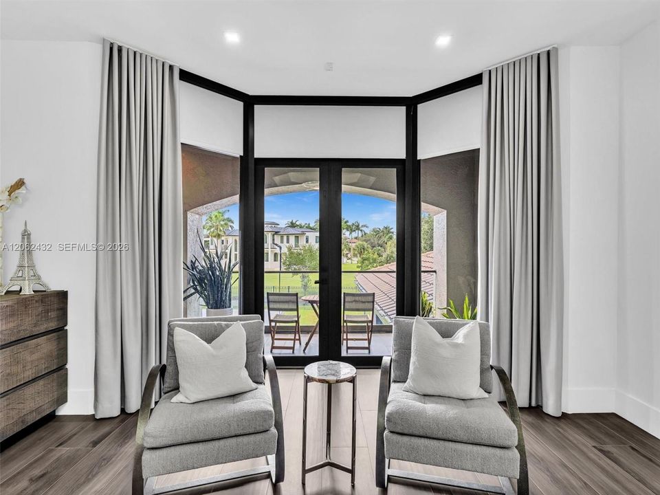 En Venta: $3,575,000 (6 camas, 5 baños, 5144 Pies cuadrados)