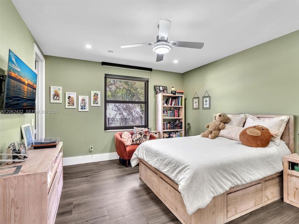 En Venta: $3,575,000 (6 camas, 5 baños, 5144 Pies cuadrados)