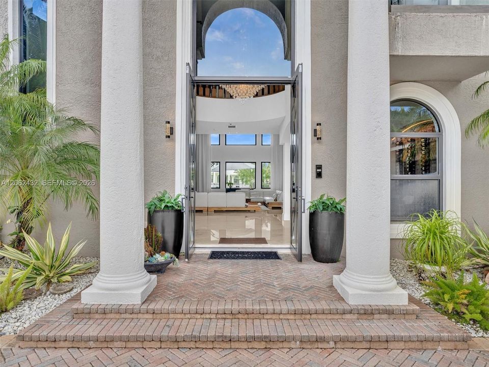 En Venta: $3,575,000 (6 camas, 5 baños, 5144 Pies cuadrados)