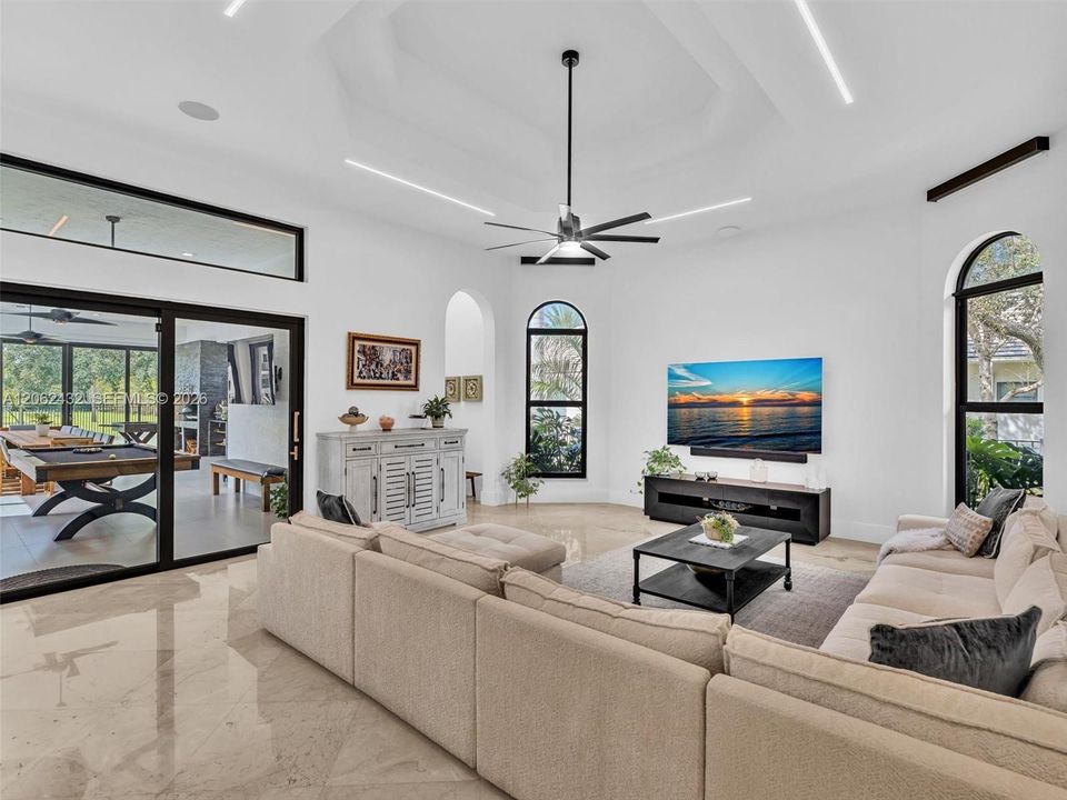 En Venta: $3,575,000 (6 camas, 5 baños, 5144 Pies cuadrados)