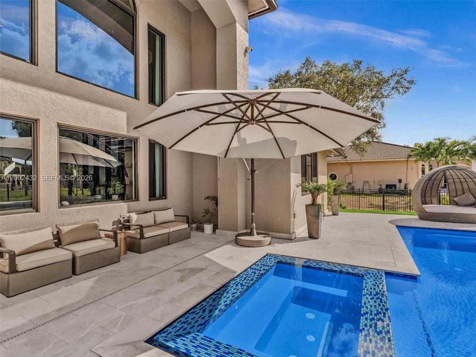 En Venta: $3,575,000 (6 camas, 5 baños, 5144 Pies cuadrados)