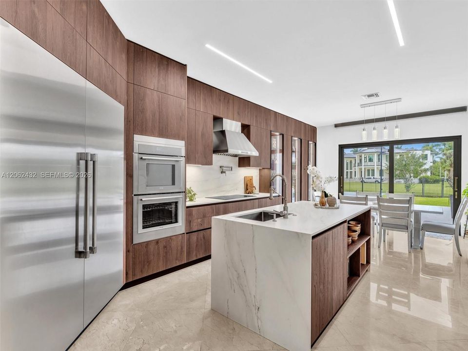 En Venta: $3,575,000 (6 camas, 5 baños, 5144 Pies cuadrados)