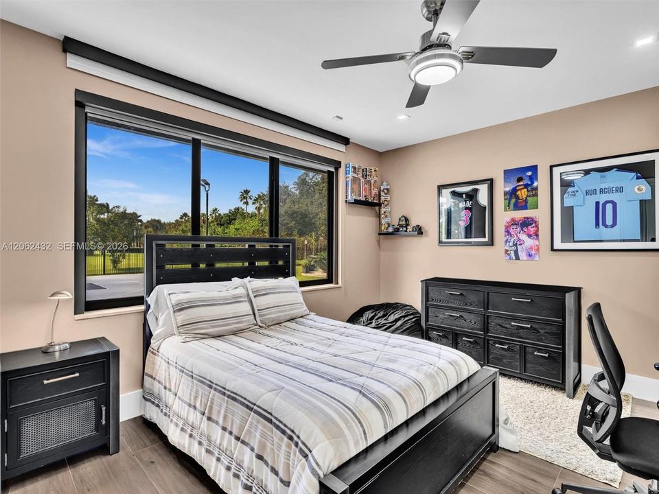 En Venta: $3,575,000 (6 camas, 5 baños, 5144 Pies cuadrados)