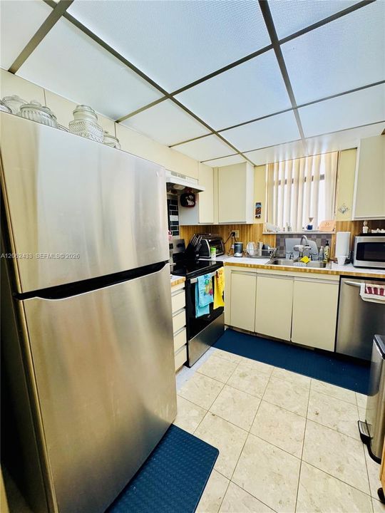 En Venta: $310,555 (2 camas, 2 baños, 1043 Pies cuadrados)