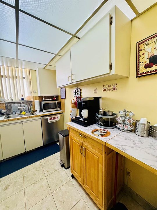 En Venta: $310,555 (2 camas, 2 baños, 1043 Pies cuadrados)