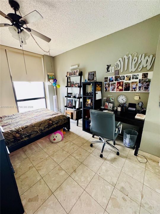 En Venta: $310,555 (2 camas, 2 baños, 1043 Pies cuadrados)