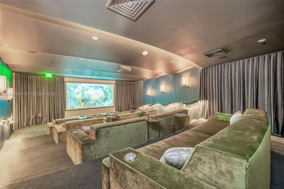 En Renta: $24,900 (2 camas, 2 baños, 1967 Pies cuadrados)