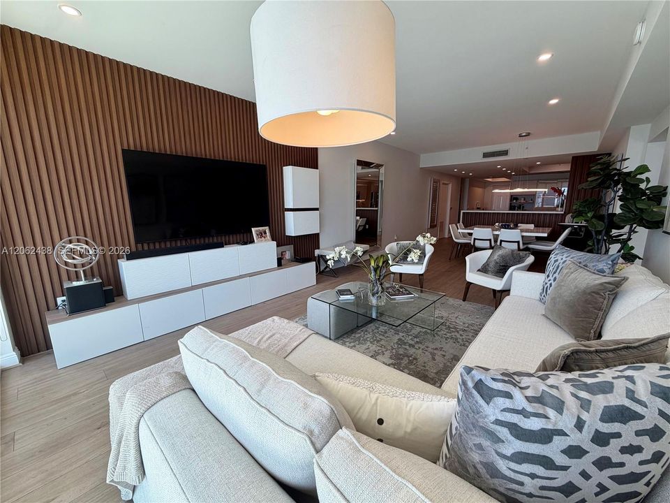 На продажу: $860,000 (3 спален, 3 ванн, 1720 Квадратных фут)