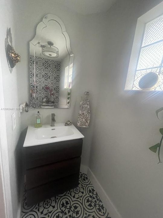 В аренду: $4,600 (3 спален, 2 ванн, 2187 Квадратных фут)