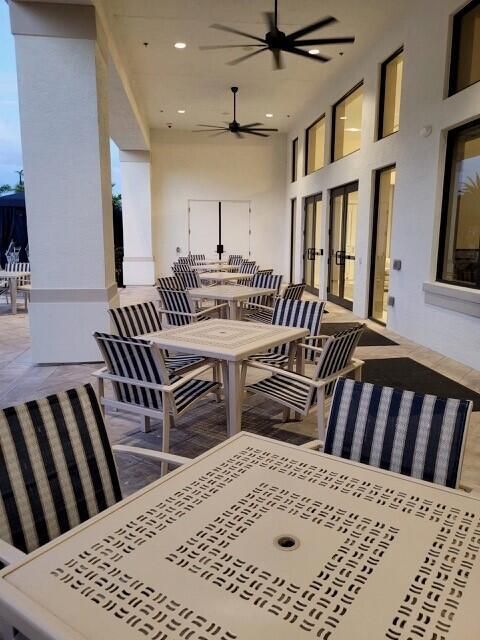 PT Restaurant veranda