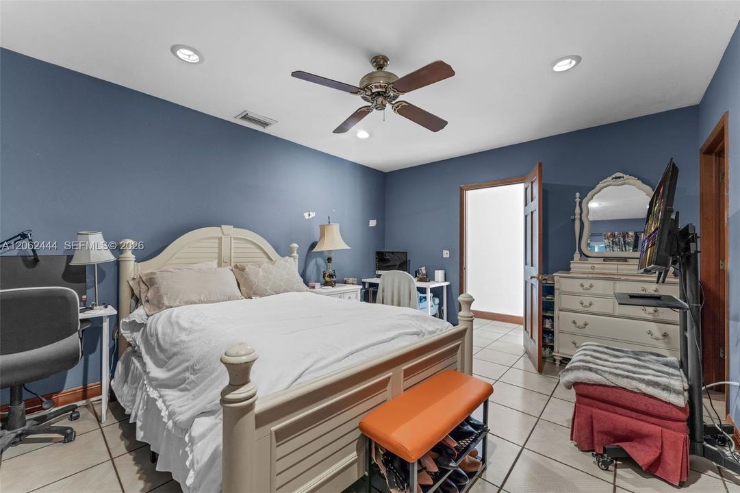 En Venta: $3,495,000 (5 camas, 6 baños, 3684 Pies cuadrados)