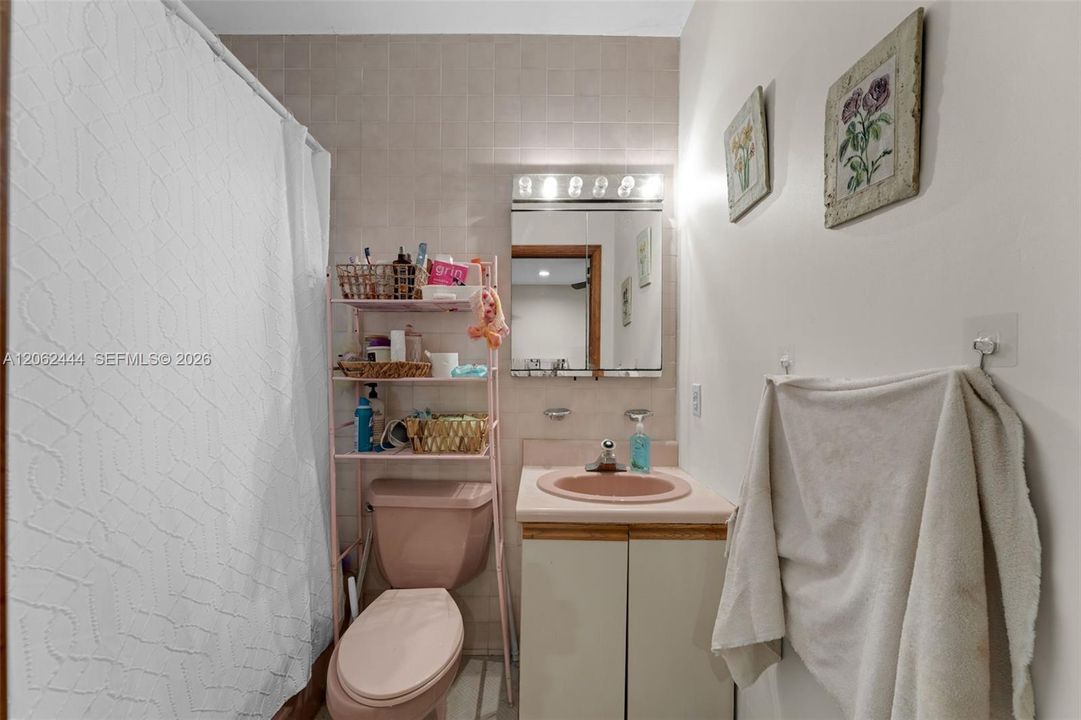 En Venta: $3,495,000 (5 camas, 6 baños, 3684 Pies cuadrados)