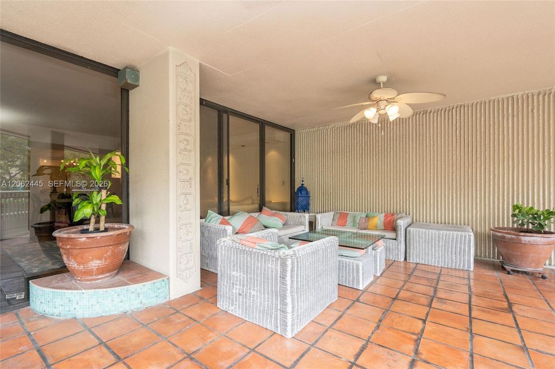 For Rent: $4,950 (3 beds, 2 baths, 1587 Square Feet)