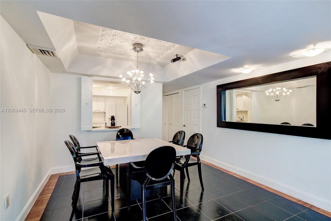 For Rent: $4,950 (3 beds, 2 baths, 1587 Square Feet)