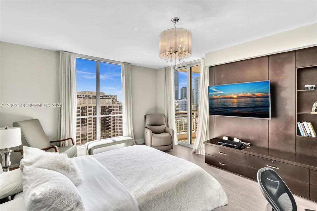 For Rent: $6,300 (2 beds, 2 baths, 1694 Square Feet)