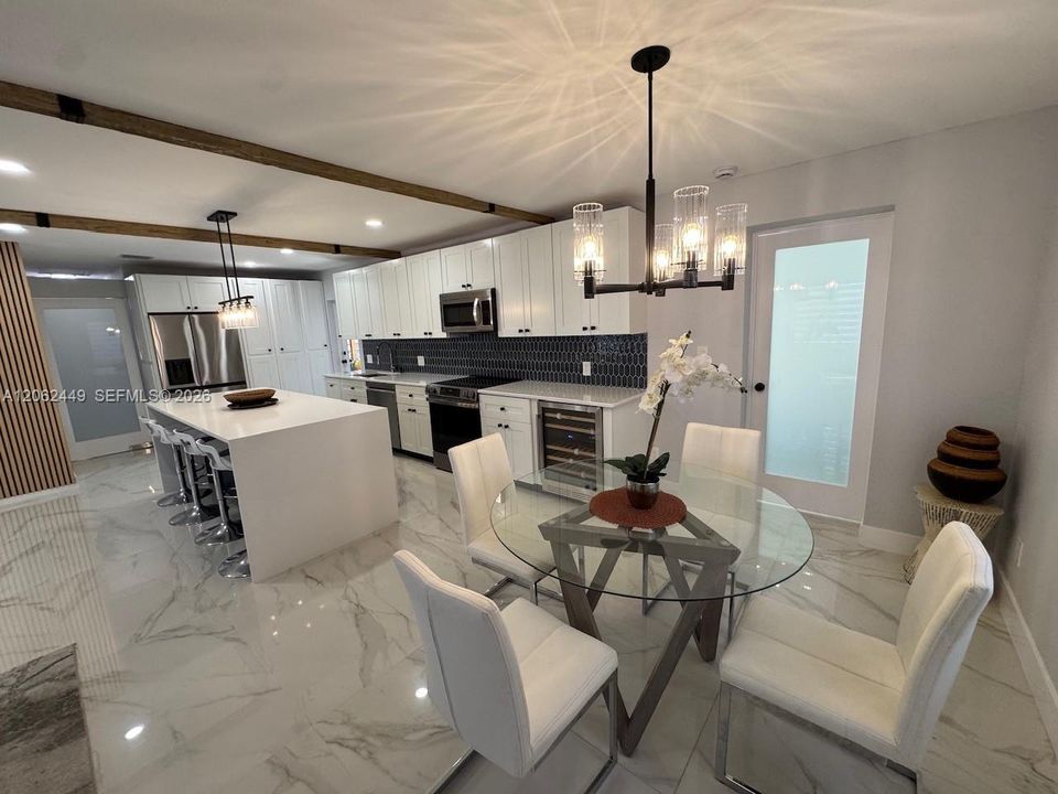 В аренду: $4,600 (4 спален, 2 ванн, 1762 Квадратных фут)