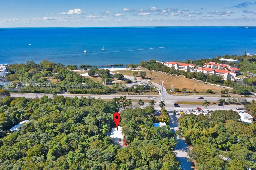 В аренду: $4,500 (3 спален, 2 ванн, 1028 Квадратных фут)