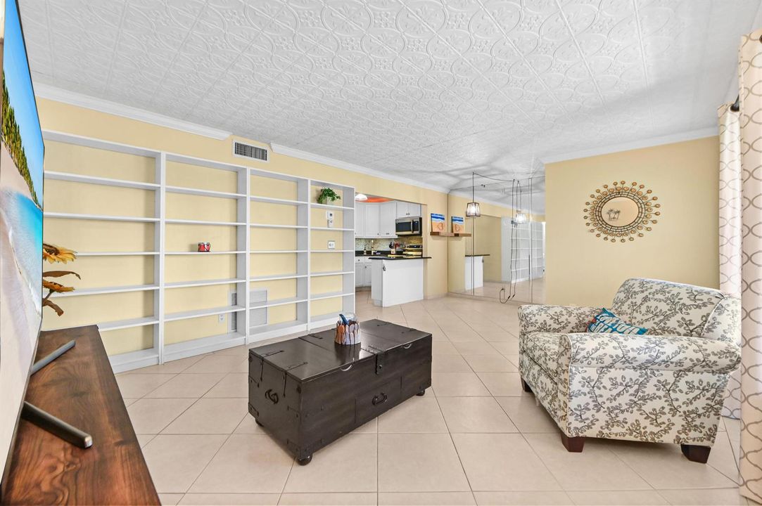 08 Living Room 05