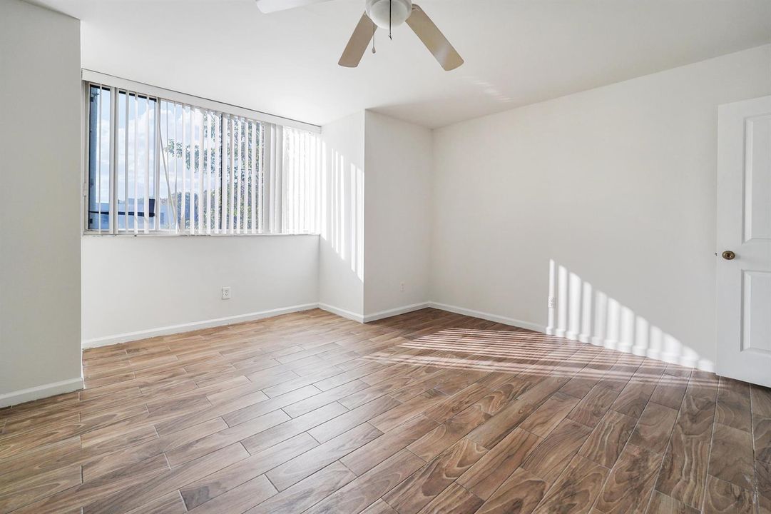 5070 Elmhurst 2026 (8)