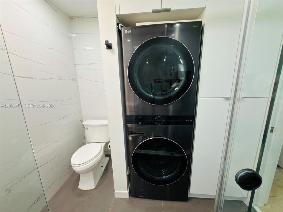 В аренду: $4,000 (4 спален, 3 ванн, 1712 Квадратных фут)