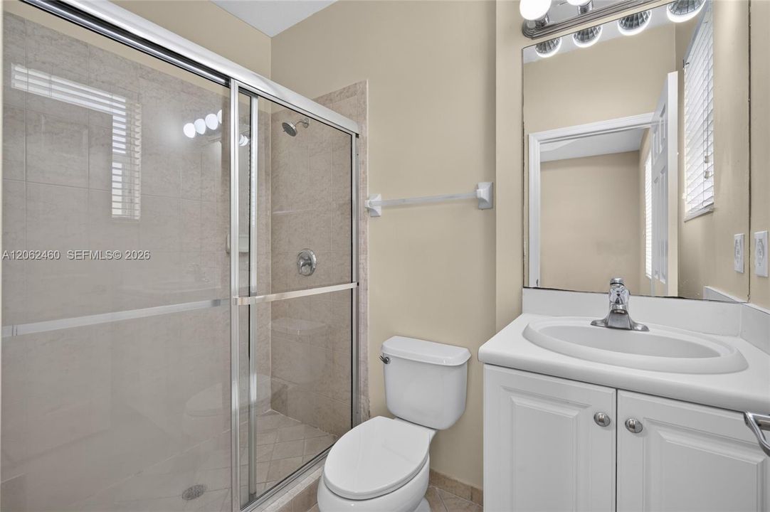 For Sale: $260,000 (3 beds, 2 baths, 1325 Square Feet)