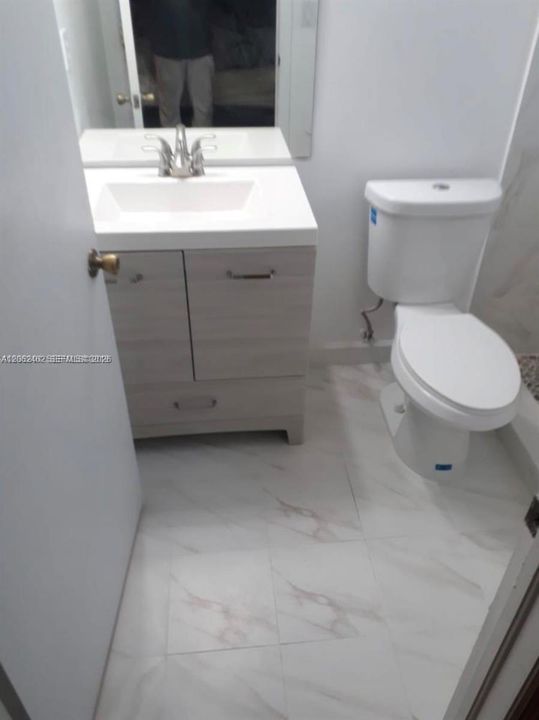 For Rent: $2,700 (2 beds, 2 baths, 1050 Square Feet)