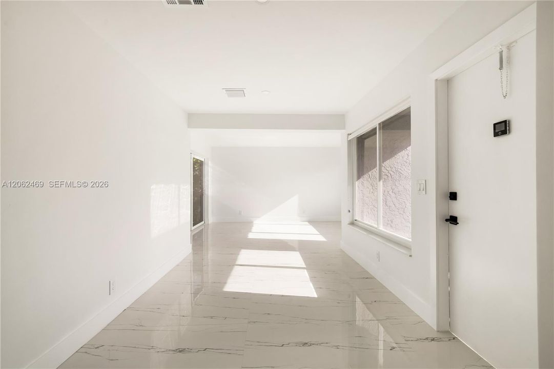En Venta: $585,000 (3 camas, 2 baños, 1112 Pies cuadrados)