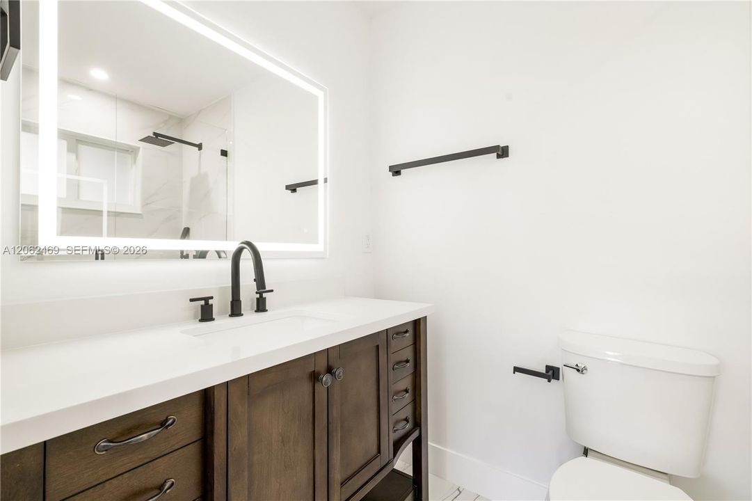 En Venta: $585,000 (3 camas, 2 baños, 1112 Pies cuadrados)