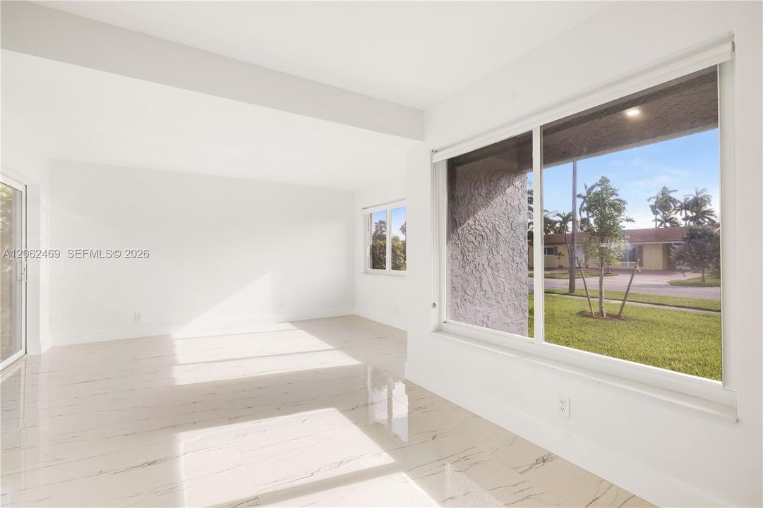 En Venta: $585,000 (3 camas, 2 baños, 1112 Pies cuadrados)