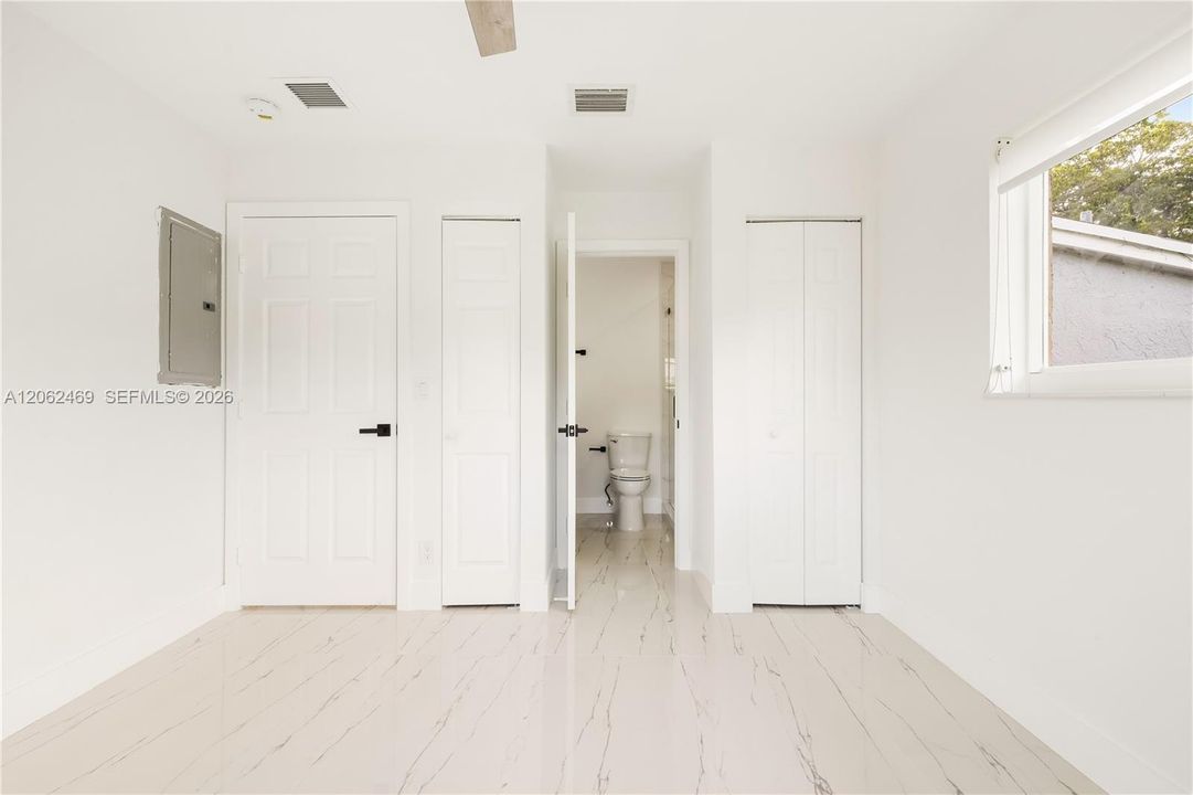 En Venta: $585,000 (3 camas, 2 baños, 1112 Pies cuadrados)