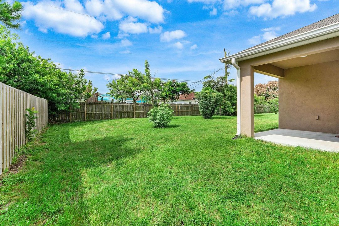 025-626SouthwestEsterAvenue-PortStLucie-