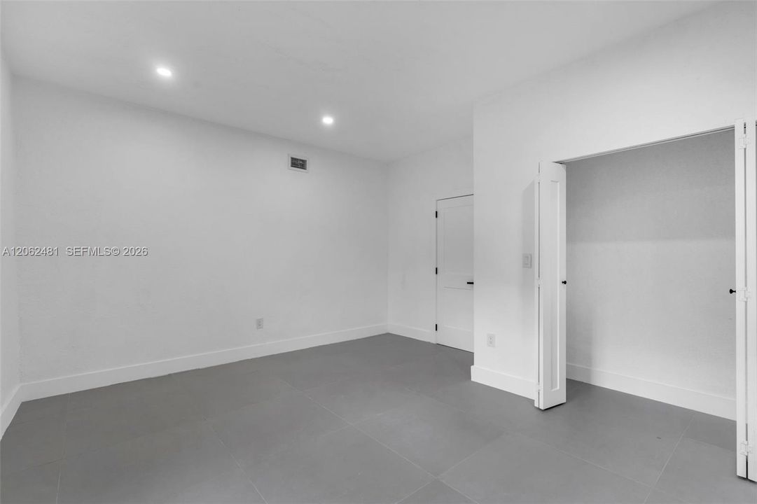 На продажу: $609,000 (4 спален, 2 ванн, 1860 Квадратных фут)