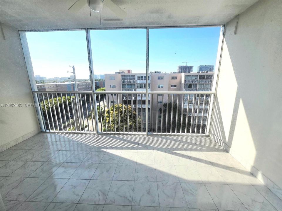 En Venta: $249,000 (2 camas, 2 baños, 1092 Pies cuadrados)