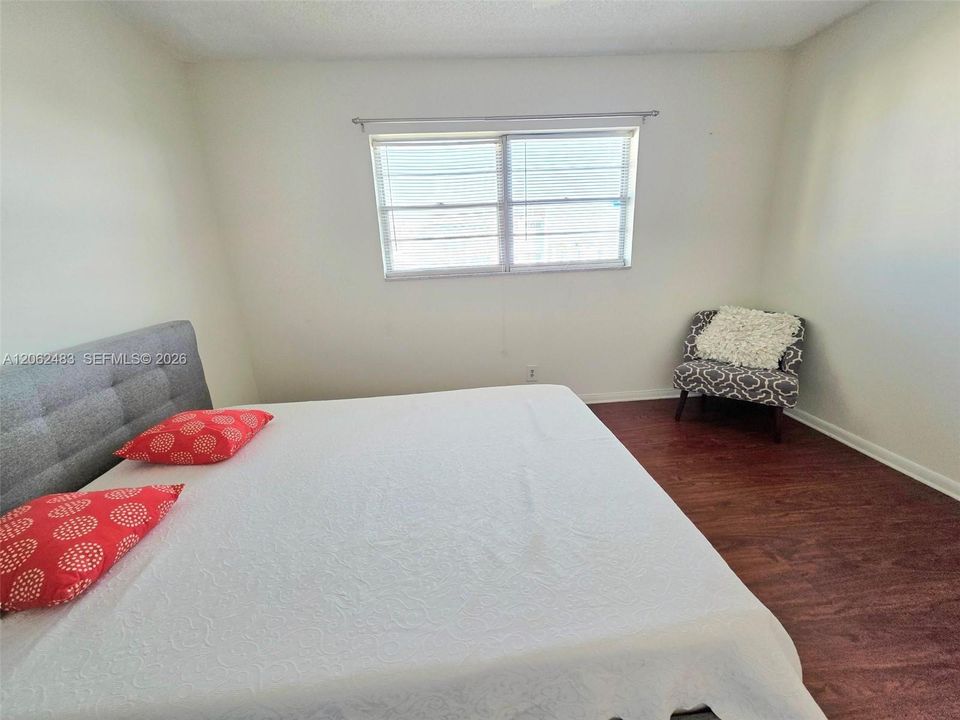 En Venta: $249,000 (2 camas, 2 baños, 1092 Pies cuadrados)