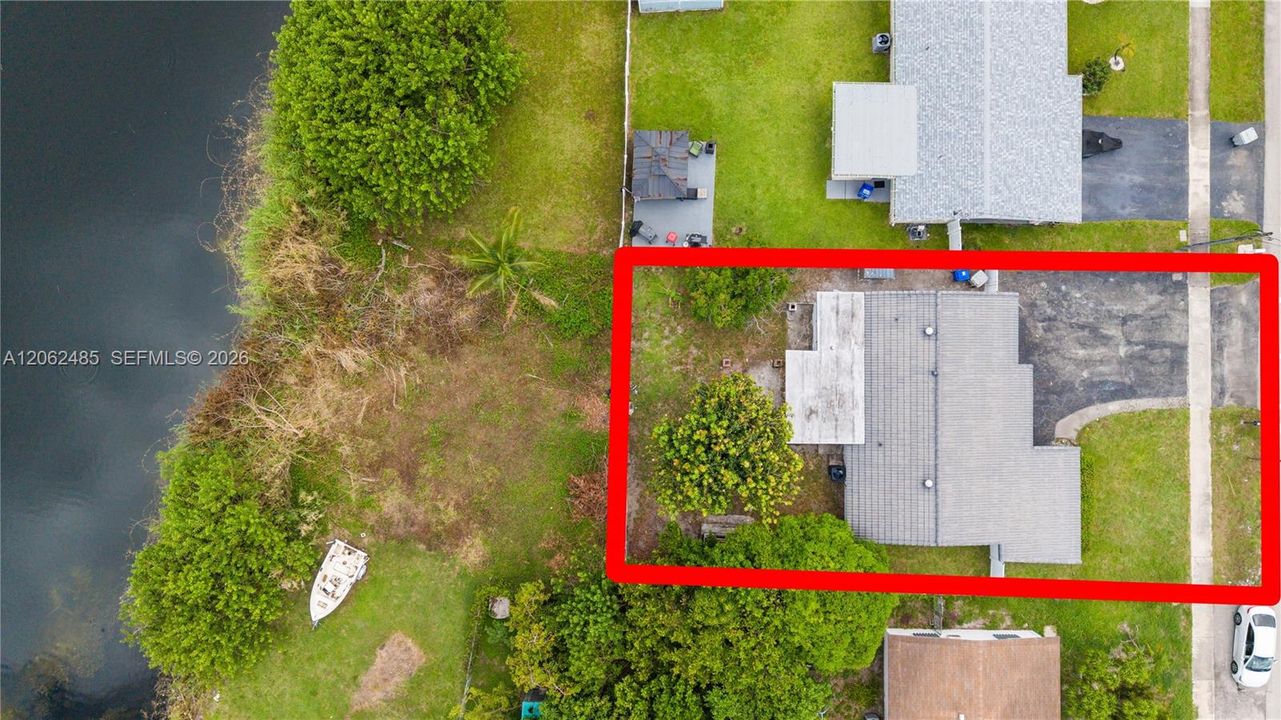 На продажу: $429,000 (4 спален, 2 ванн, 1287 Квадратных фут)