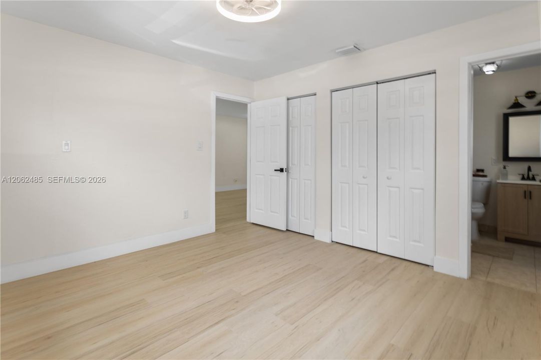 На продажу: $429,000 (4 спален, 2 ванн, 1287 Квадратных фут)