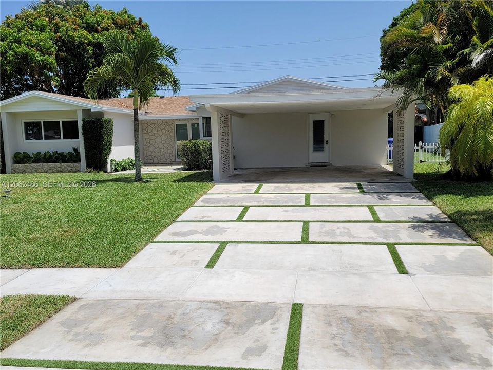 En Venta: $699,000 (4 camas, 3 baños, 2110 Pies cuadrados)