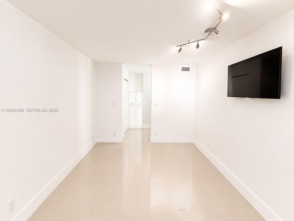 В аренду: $2,450 (1 спален, 2 ванн, 1217 Квадратных фут)