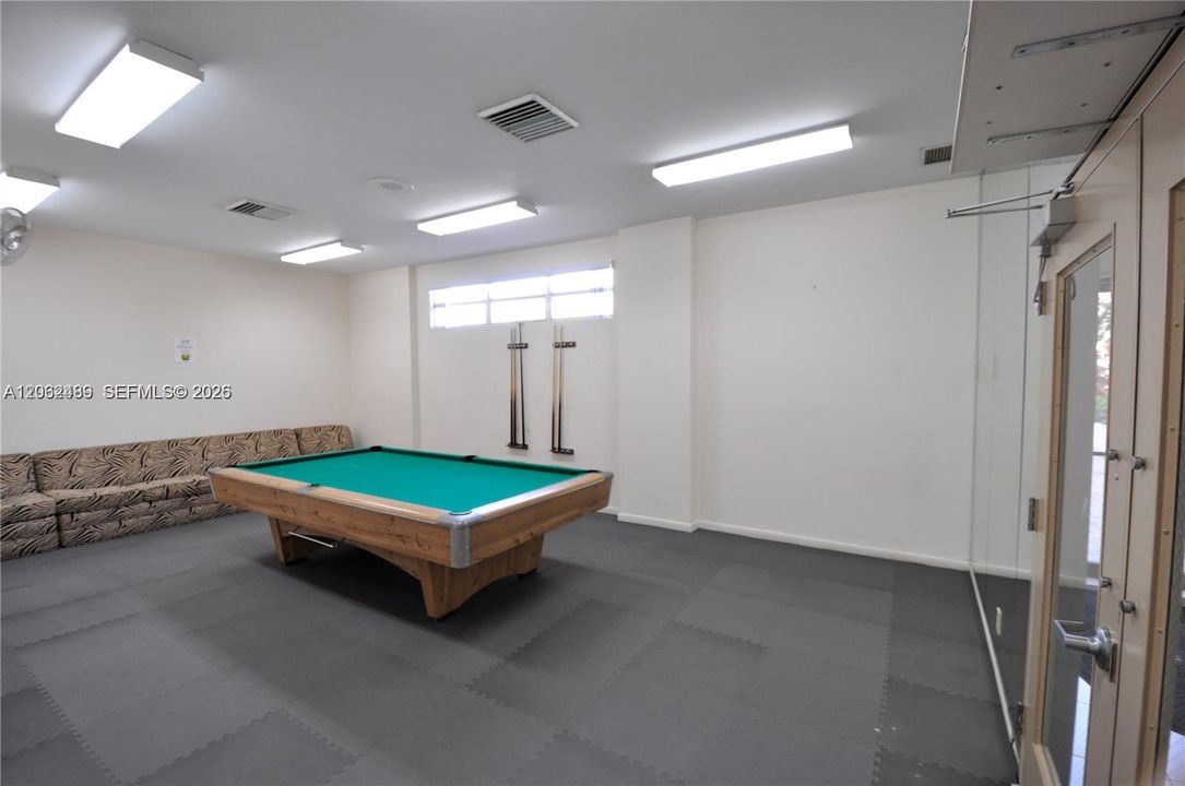 В аренду: $2,450 (1 спален, 2 ванн, 1217 Квадратных фут)