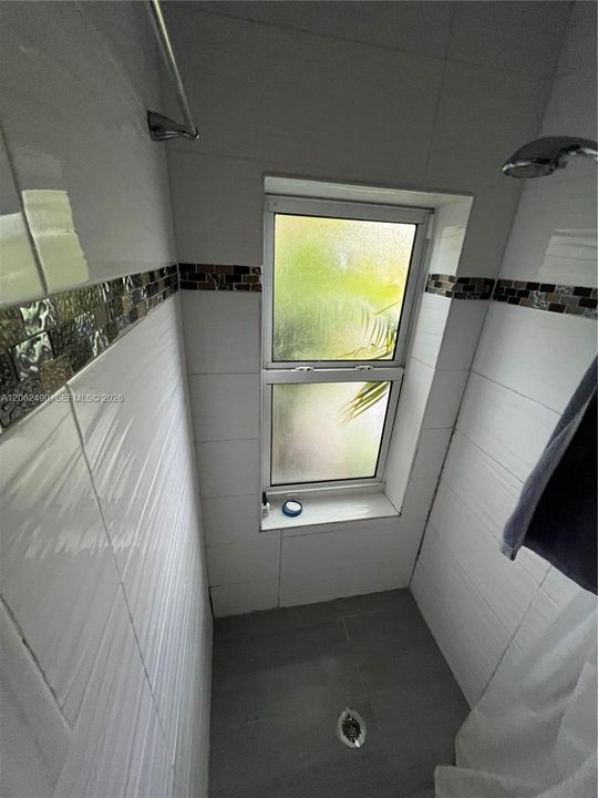 В аренду: $1,350 (0 спален, 1 ванн, 0 Квадратных фут)