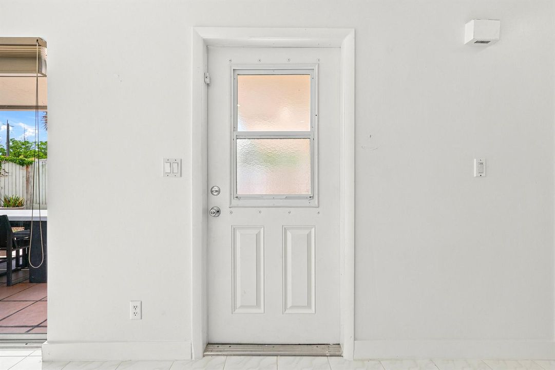 4_453a5208