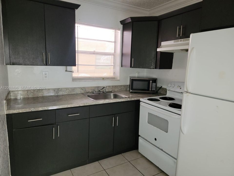 В аренду: $1,650 (1 спален, 1 ванн, 633 Квадратных фут)