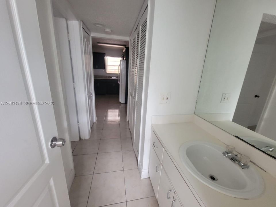 В аренду: $1,650 (1 спален, 1 ванн, 633 Квадратных фут)